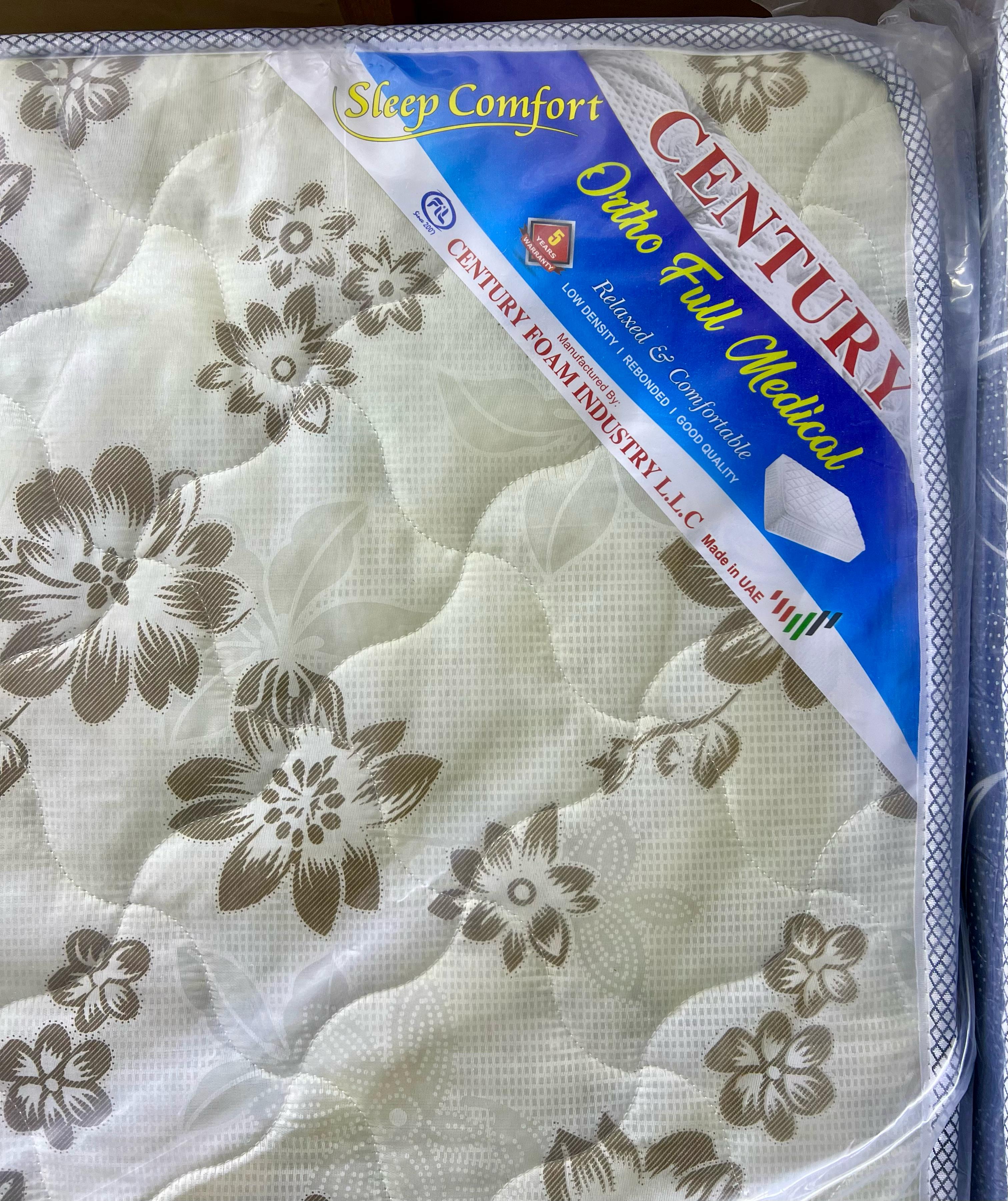 Real king mattress quilted surface and black pillow top